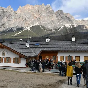 Jaegerhaus , Cortina dʼAmpezzo Italie